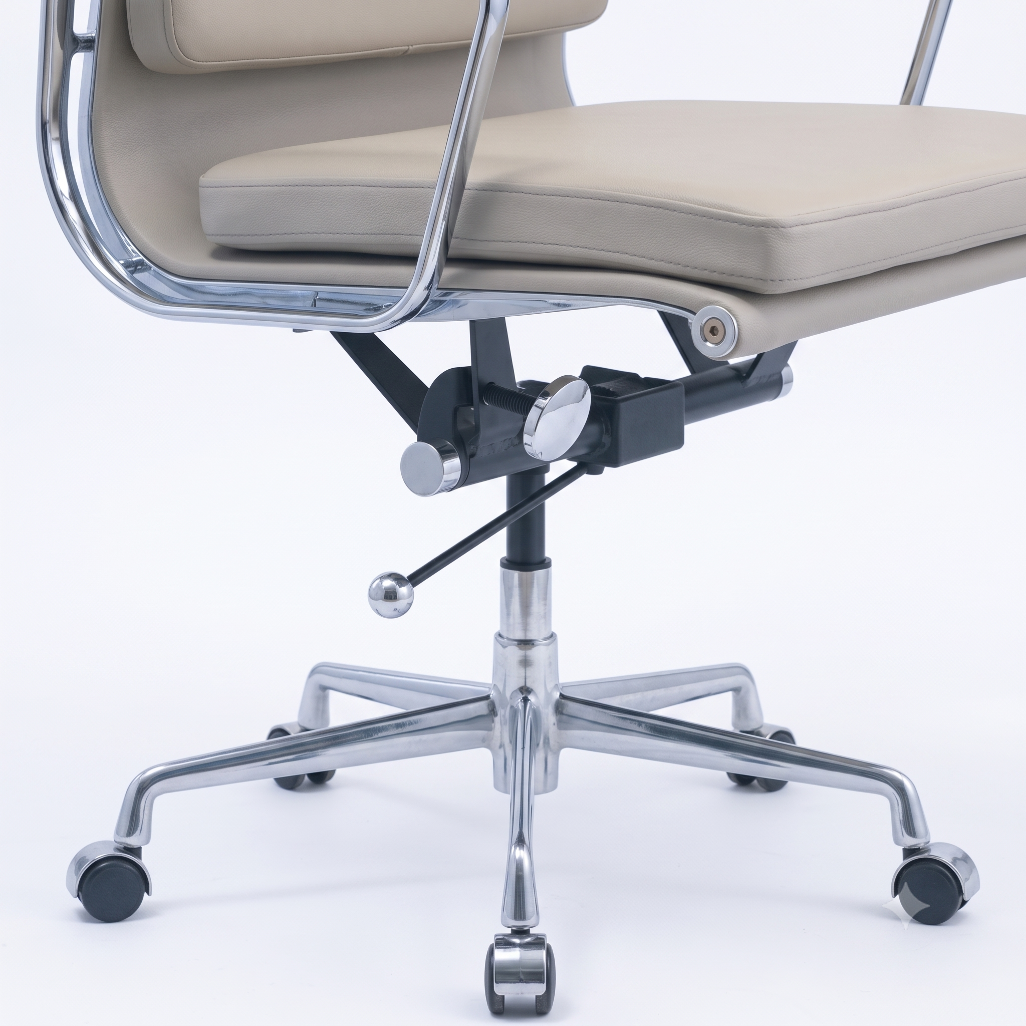 Premium EA217 Soft Pad Low Back Office Chair – Light Grey Leather | Low Back Executive Swivel Chair with Polished Aluminium Frame